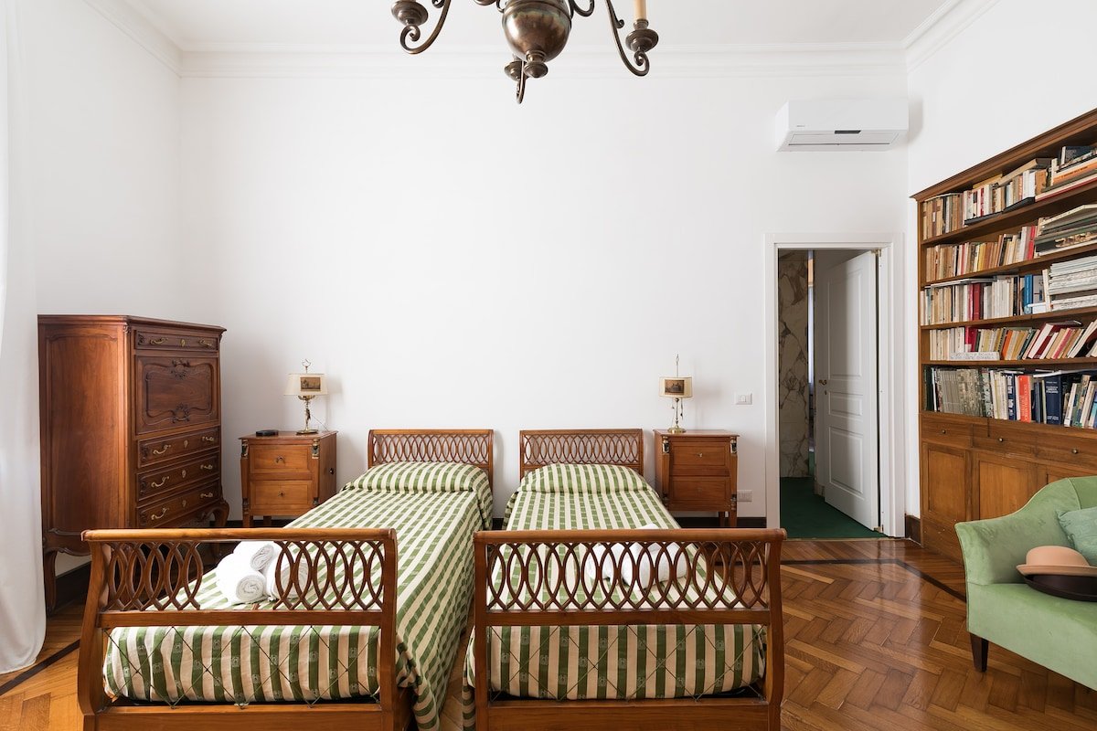 Appartamento a Via Veneto con jacuzzi gallery image 4