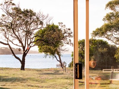 Lobster Pot Cabin – Waterfront Escape Freycinet