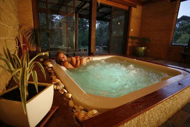 Wilderness By The Sea- Private bush retreat & SPA gallery image 2