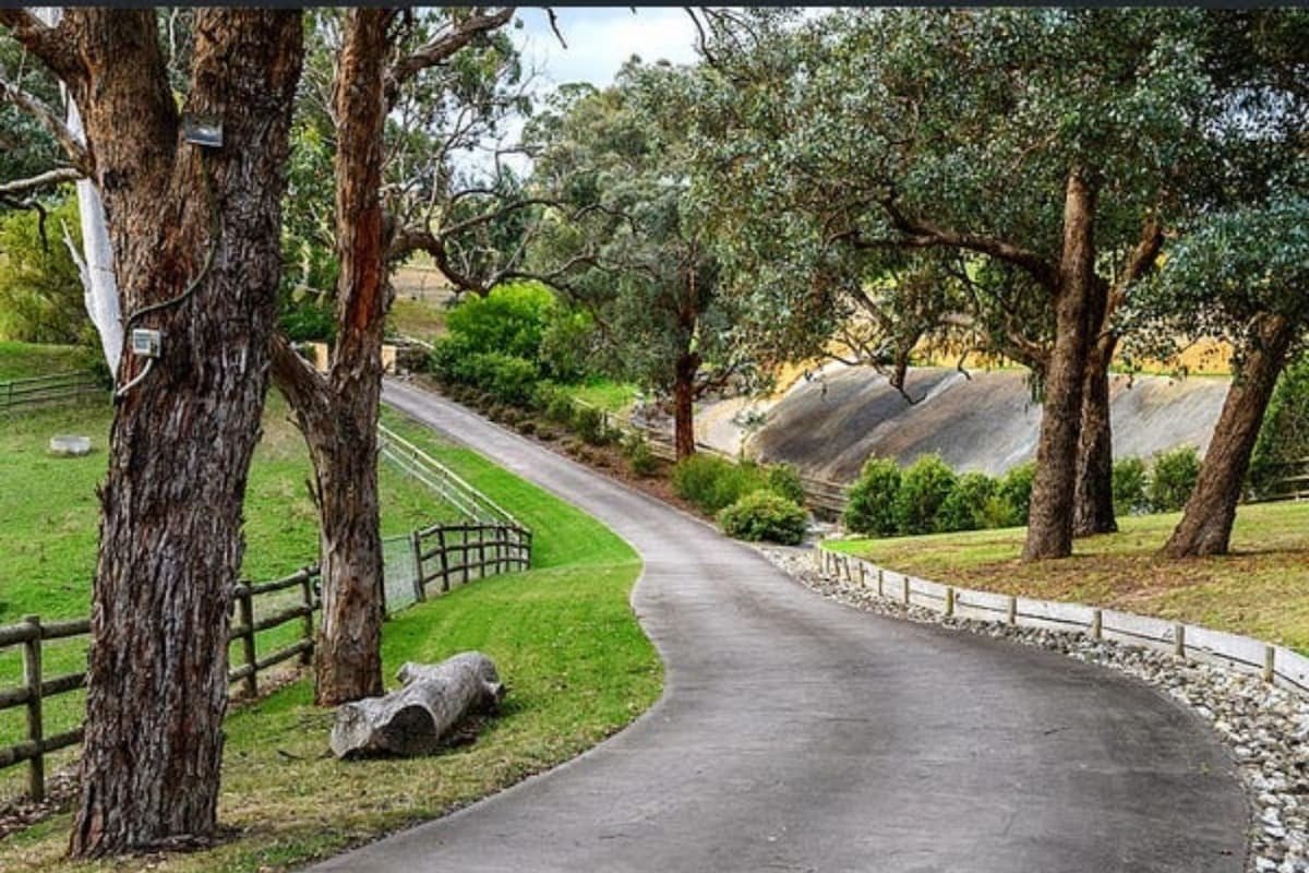 Dream getaway in an oasis gallery image 4