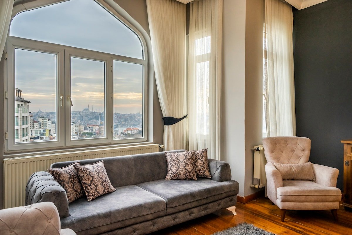 Spacious 3BR Flat w/Magnificent views at Galata gallery image 4