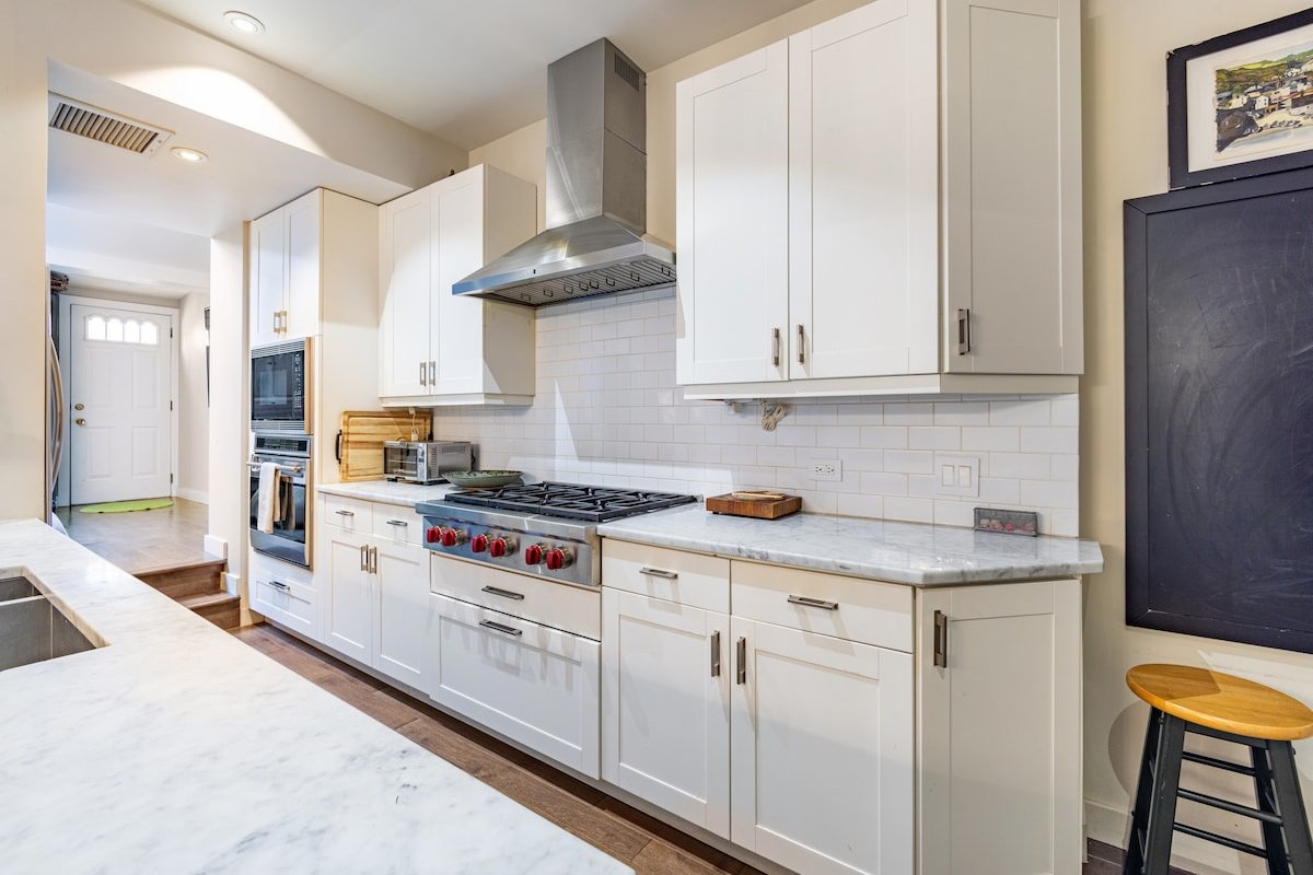 Spacious Windsor Terrace Townhouse – Prospect Park gallery image 5