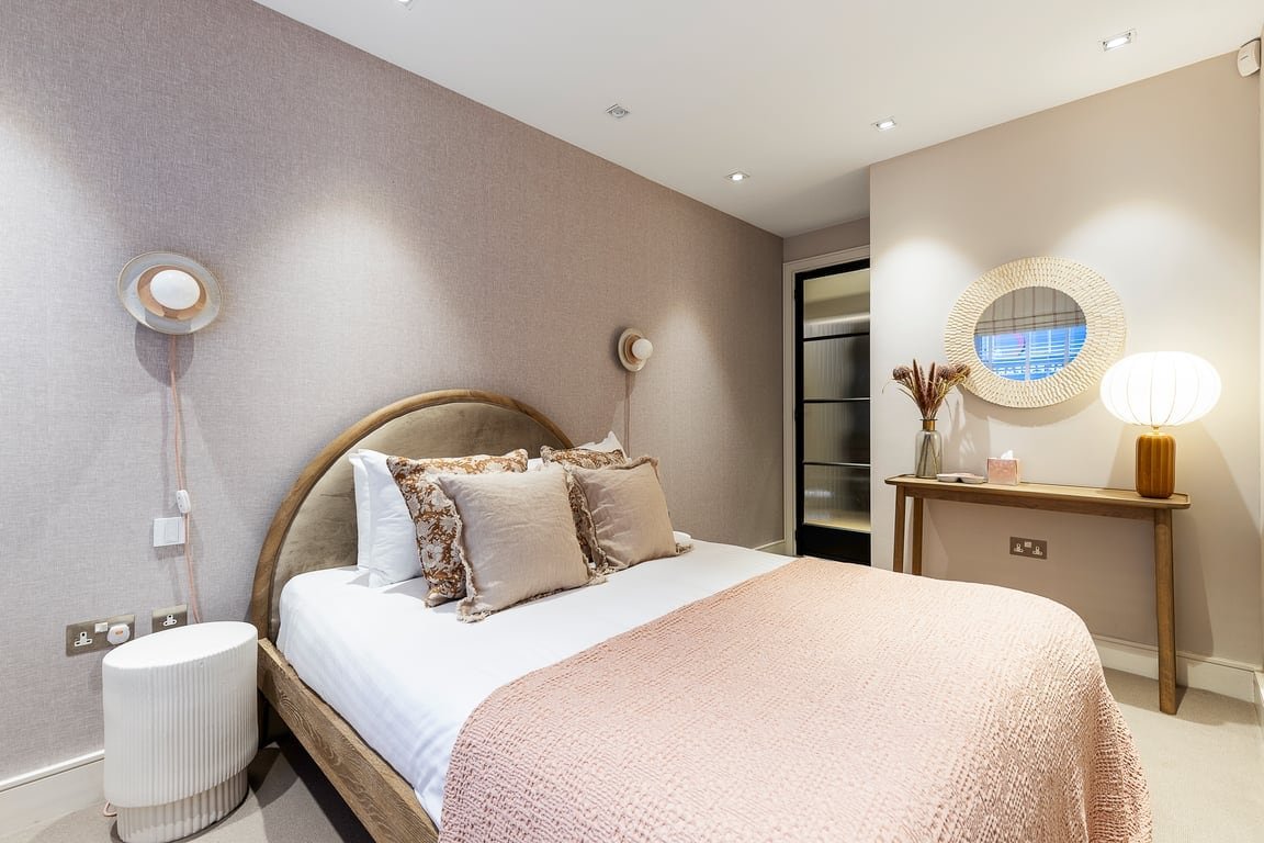 Pepys House: A Modern Touch of History gallery image 3