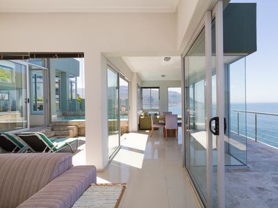 Breathtaking Sea and Mountain views