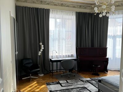 Beautiful and central art nouveau with AC