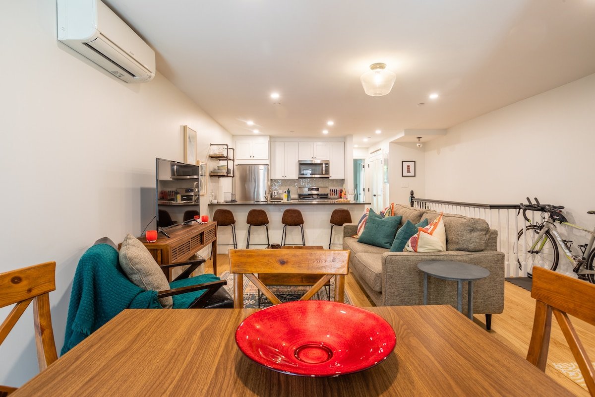 Brownstone living in the heart of Park Slope gallery image 5