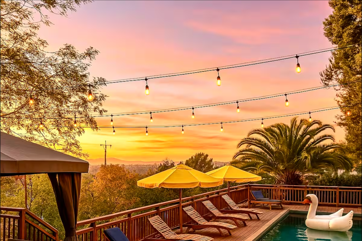 Stunning Views Retro Home w/ Pool/Spa