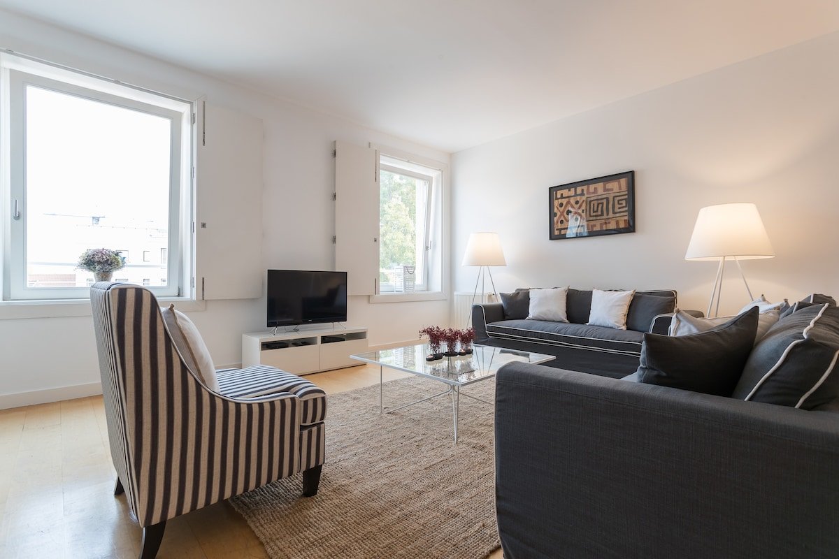 Stunning Chiado gallery image 5