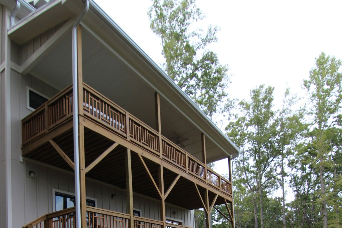 The Snookery ~ Refuge a Mountain w/ Hot Tub gallery image 2