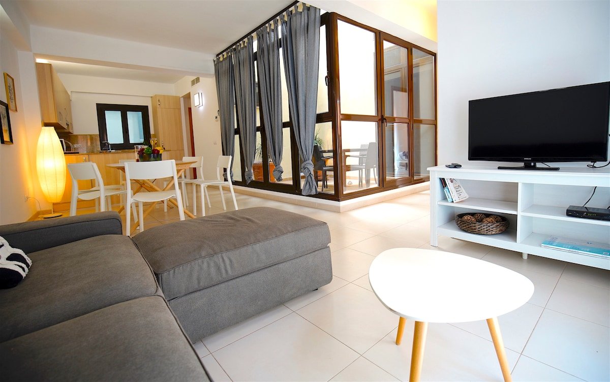 Superb apartment in La Lonja – La Lonja Homes gallery image 2