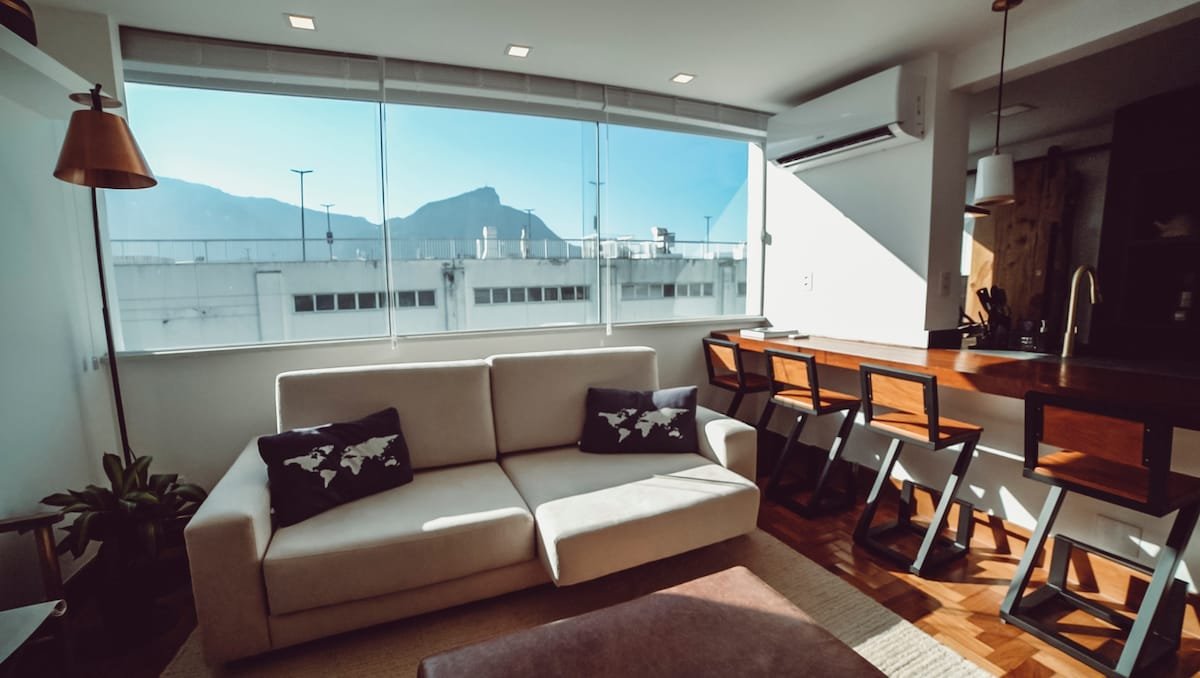 Leblon Boutique Ikonika 001 – 4 Bedrooms 8 Guests gallery image 2