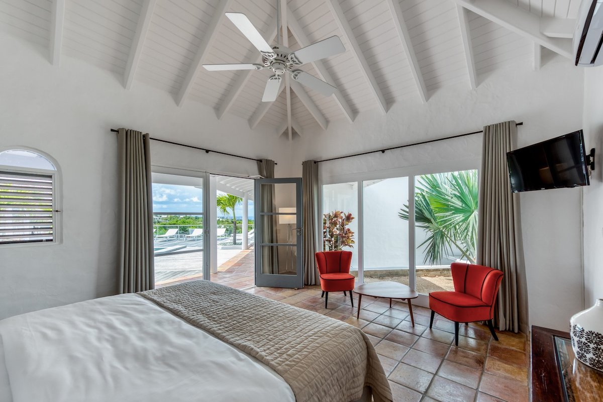 Belle Fontaine gallery image 5