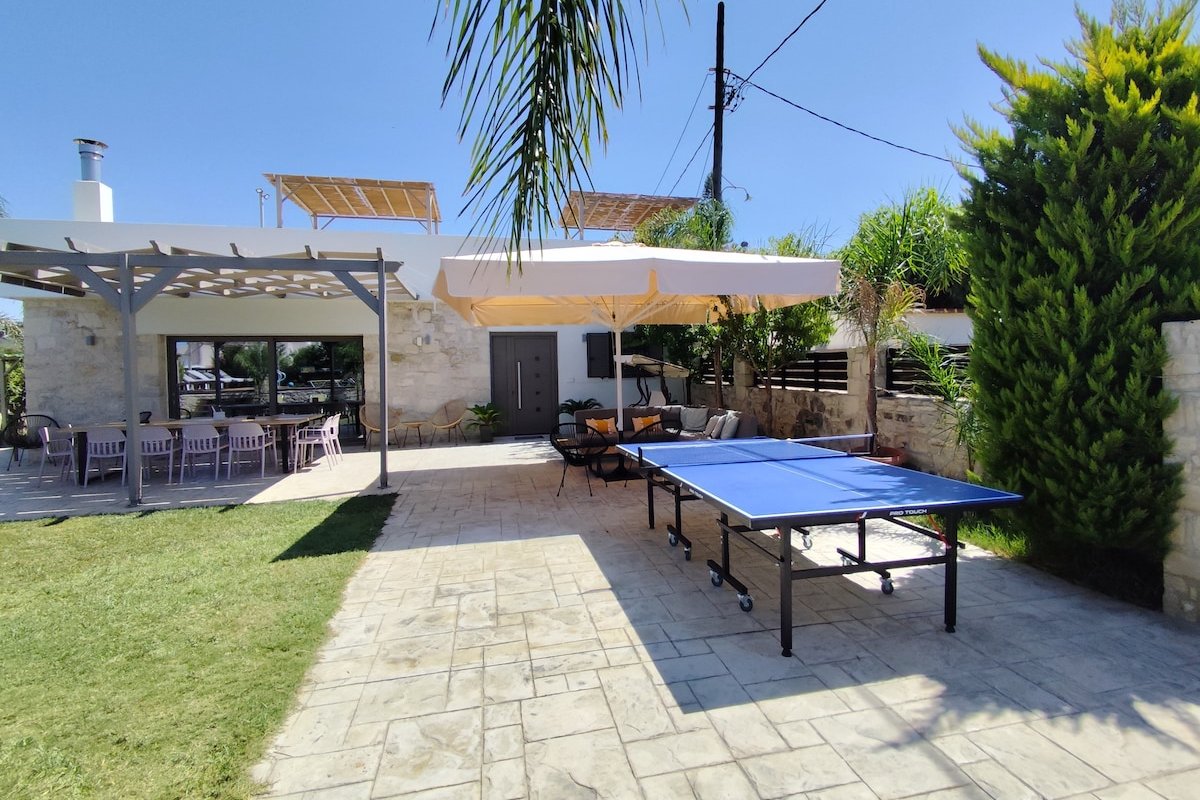 Villa Olympia, max 22 p. 400 m. to beach gallery image 3