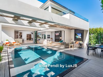 Villa Fendi by LuxJB | Heated Pool | Jacuzzi & Gym