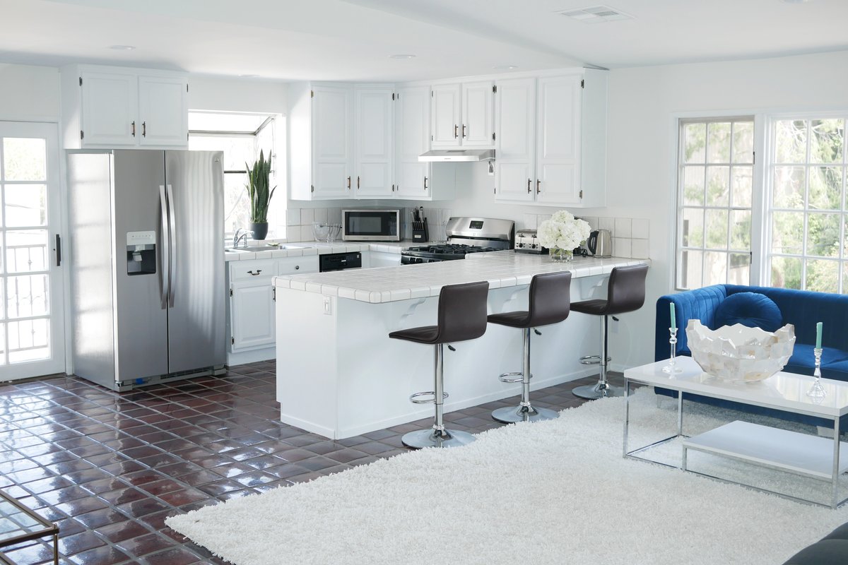 Top Floor.10% OFF! No shared walls!Super Bright.