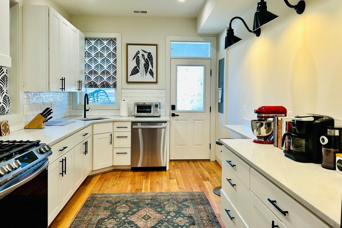 Excellent Capitol Hill home, explore DC, Park Free gallery image 5