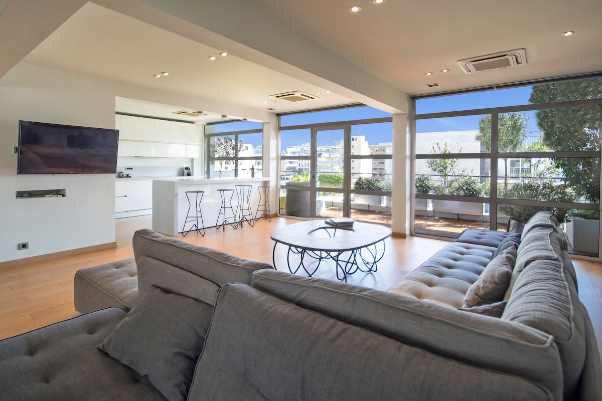 Hidesign Athens Art Loft with Acropolis view gallery image 3