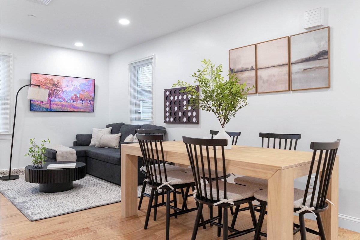 LUX Retreat | Yard Parking Subway | Harvard/MIT/BU gallery image 3