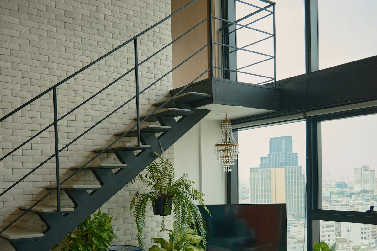 Incredible views, Fast wifi, Artist design gallery image 2