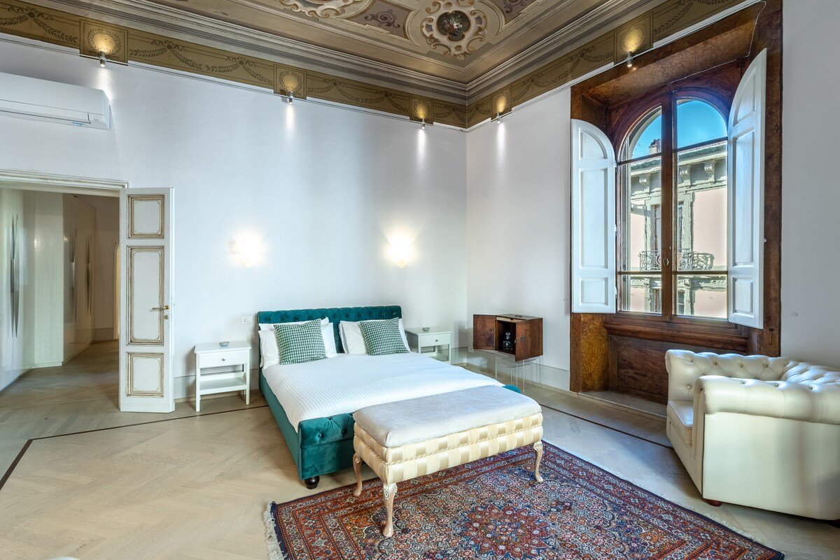 Dante Alighieri Luxury [A.C and elevator] gallery image 4