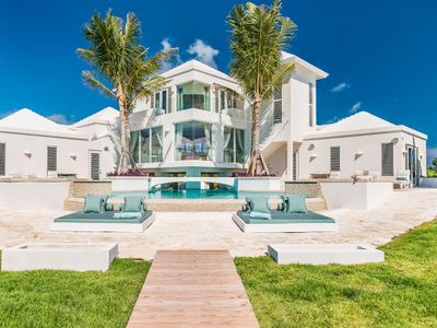 Turks & Caicos Dream – Beachfront + Full Service