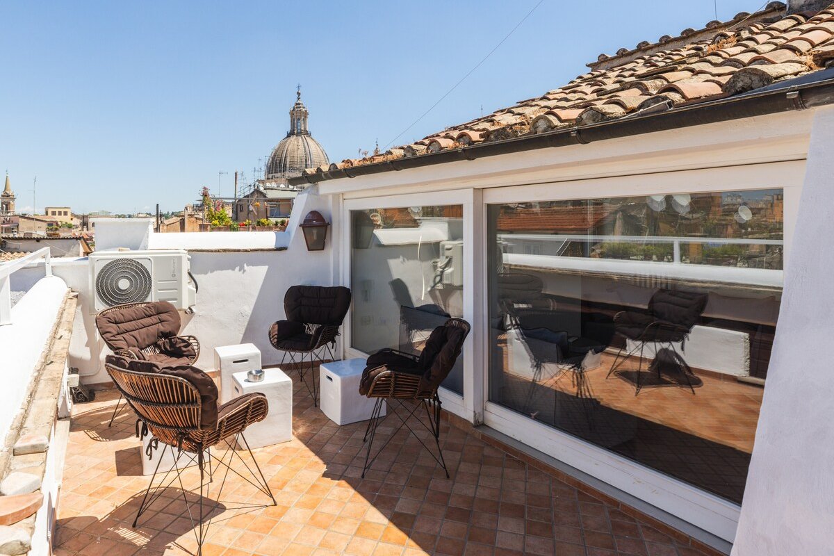 Nikis Maison Navona- Rooftop 4°floor no elevator gallery image 3