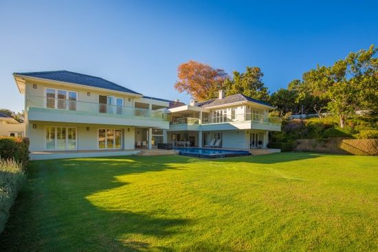 Photo 5 of Bishopscourt Views accommodation in Bishopscourt, Cape Town with 7 bedrooms and 7 bathrooms