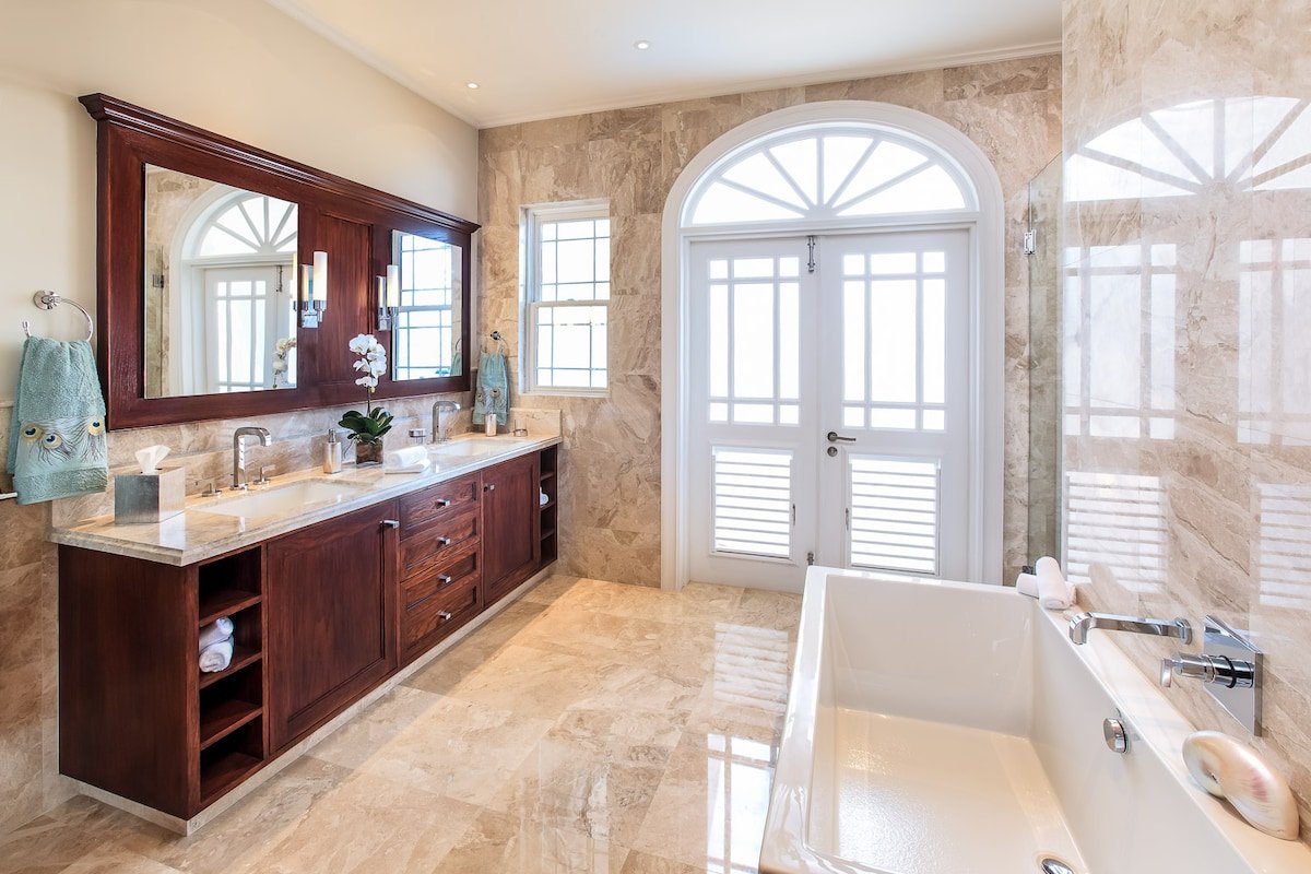 Port Ferdinand Villa gallery image 5