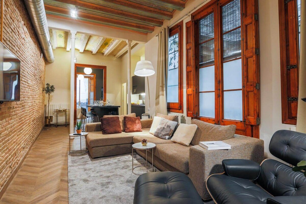 Avinyo 2 Gotic · Spacious Loft in Gothic Quarter gallery image 2