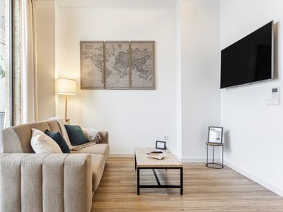 2bd Apt with Terrace. Ruzafa 2a