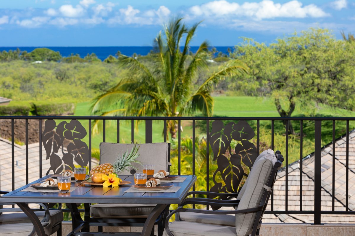 PiH: Island View Ocean Views, Hilton Pool Passes