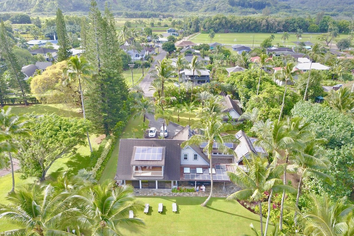 Oceanfront Dolphin House Hanalei gallery image 5