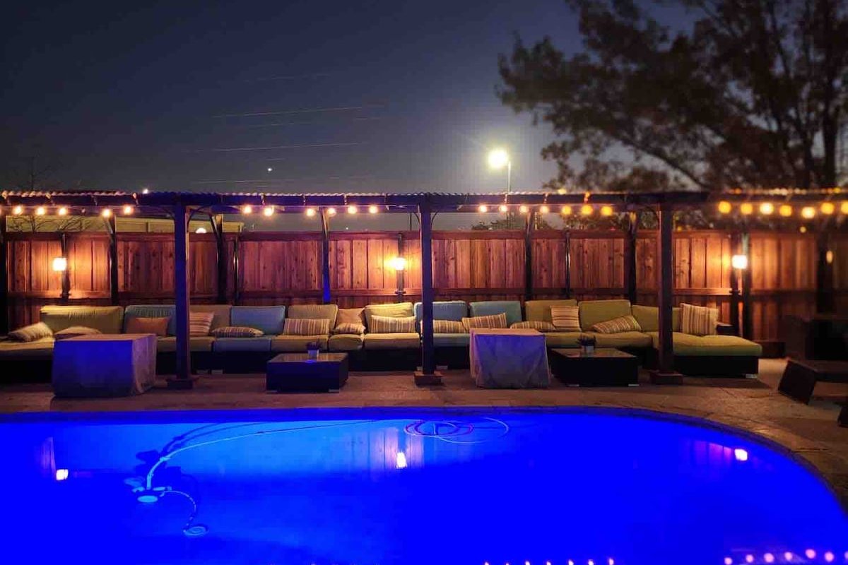 Feeling cozy home away from home holiday getaway! gallery image 3