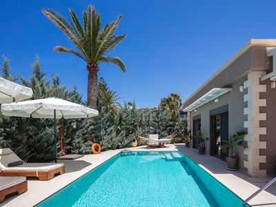 Step Into a Lush Oasis of All Comforts by the Sea!