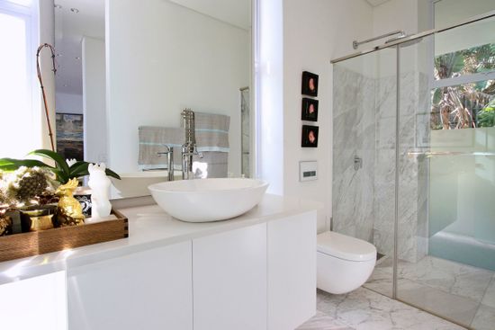 Photo 2 of Ravine Terraces accommodation in Bantry Bay, Cape Town with 4 bedrooms and 4 bathrooms