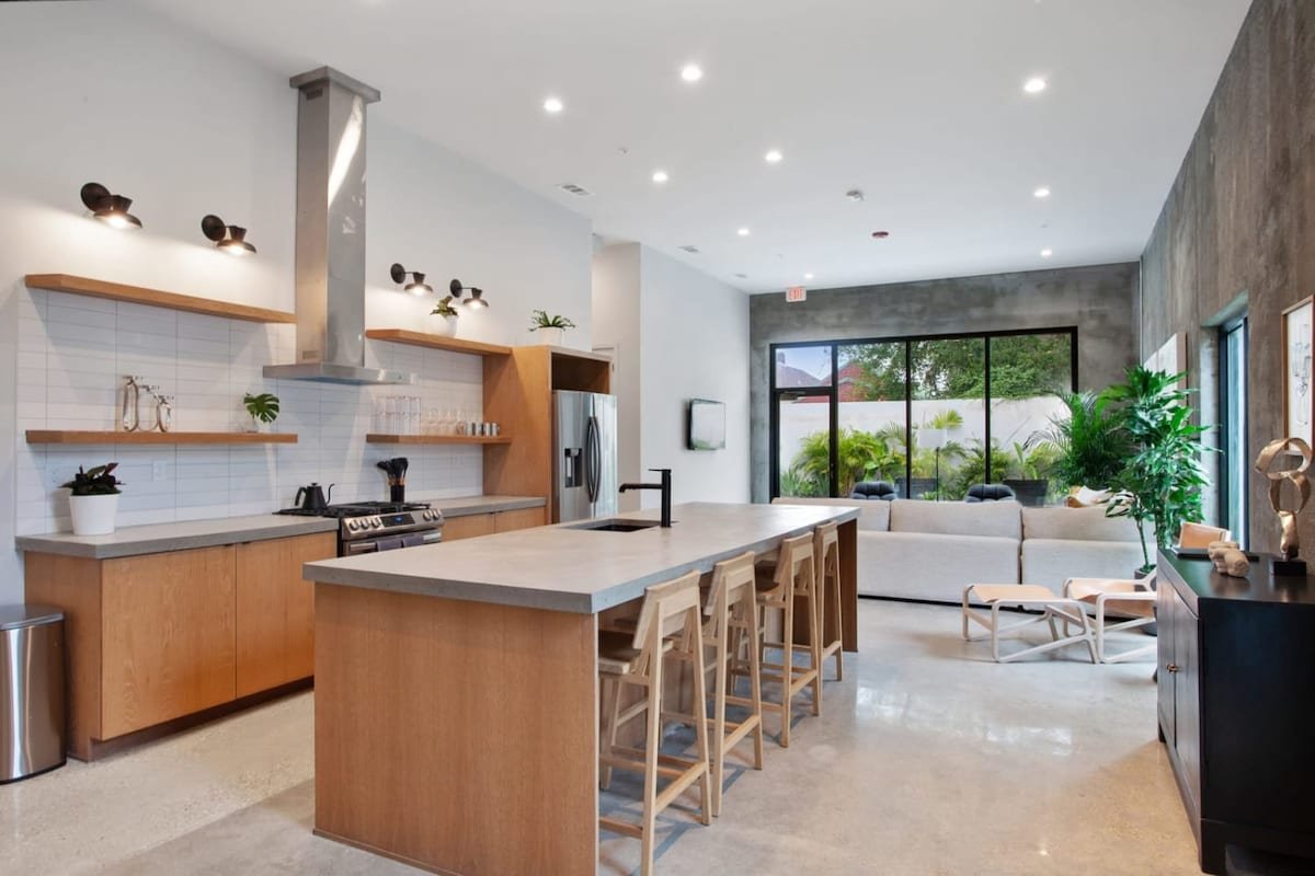 Claudia Hotel – Sense of Calm and Relaxation gallery image 2