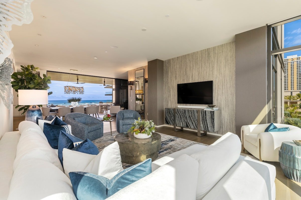 Park Lane Sky Resort: Lux w/Resort Pool/Spa/AC gallery image 4