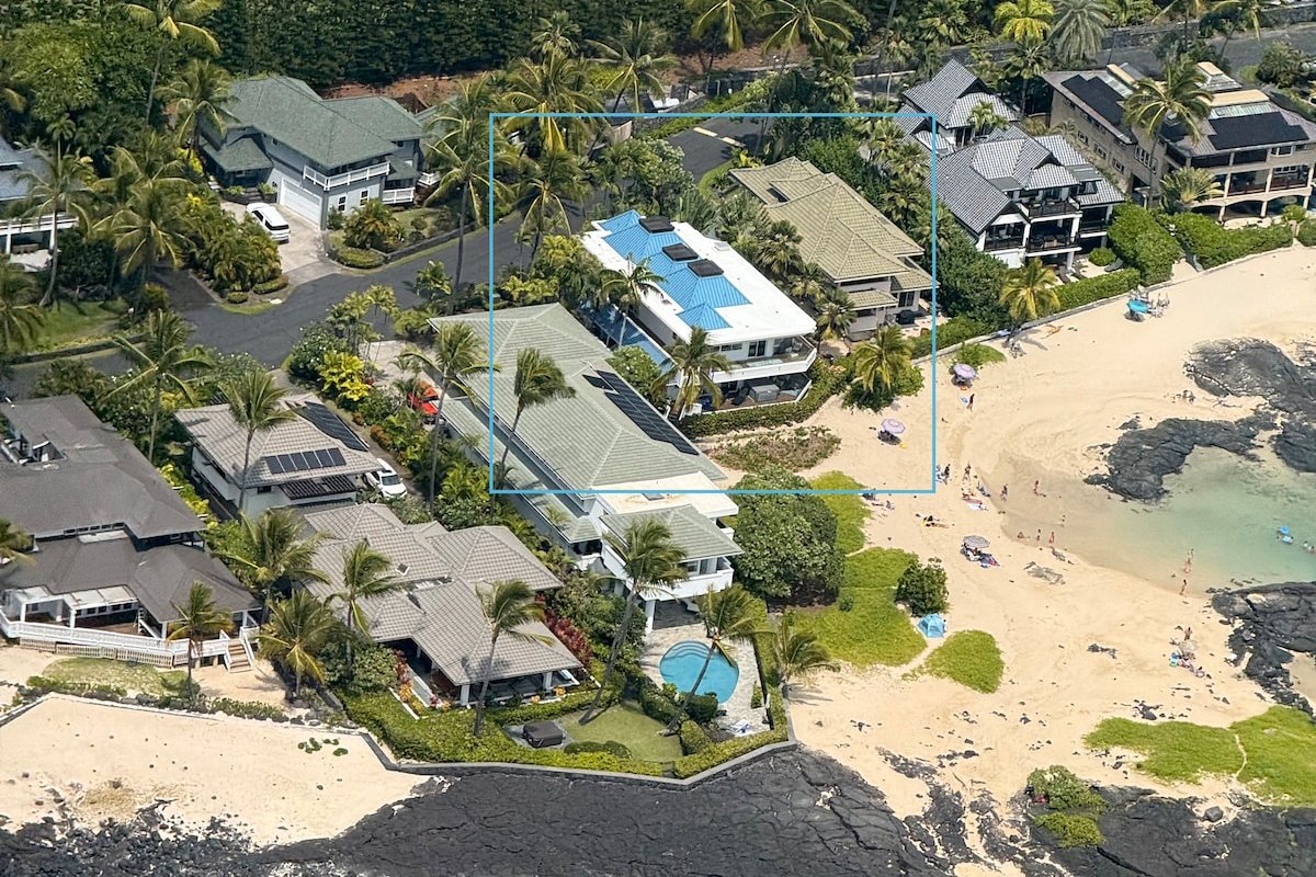 Luxury Beachfront Villa w/Paddleboards &Chef Acces gallery image 5