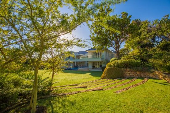 Photo 2 of Bishopscourt Views accommodation in Bishopscourt, Cape Town with 7 bedrooms and 7 bathrooms