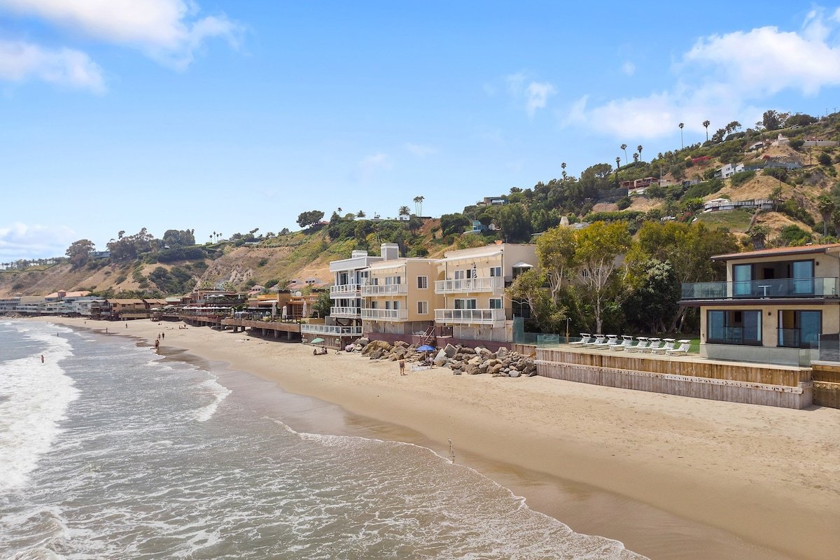 SA Beach #6 by Stay Awhile Villas gallery image 5