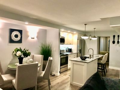 SUPER HOST- 220 5 star reviews Gorgeous 2bed 2bath