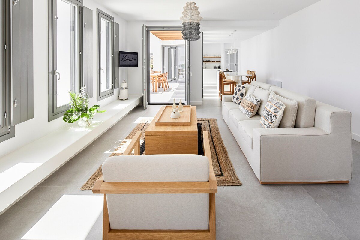 Kamini White 1 Br gallery image 3