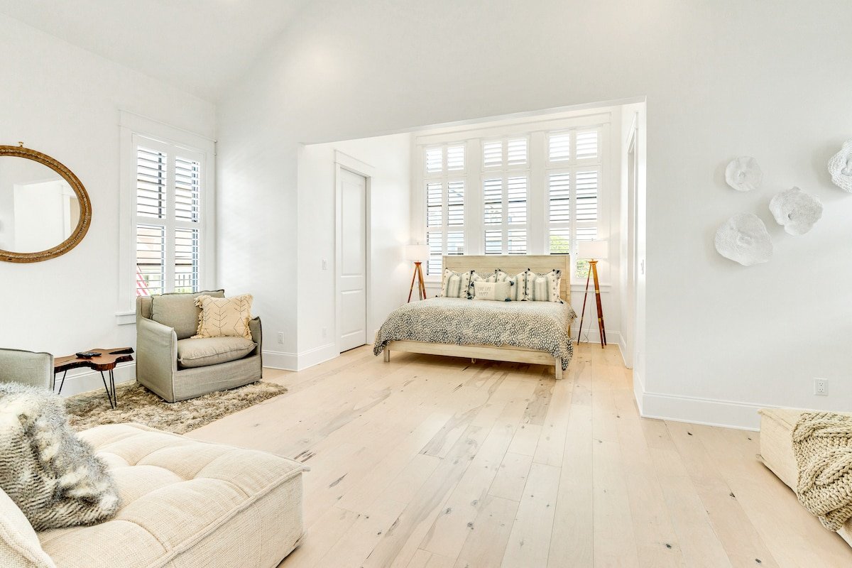 Resort Like Paradise-Steps to Beach! Award Winning gallery image 4