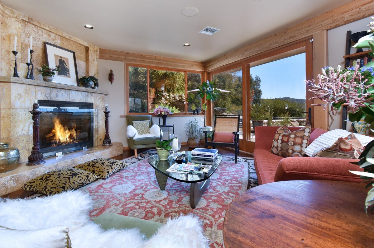 Panoramic Mountain Vista Retreat gallery image 3