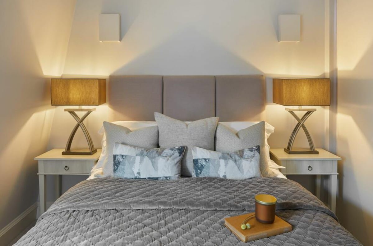 Elegant Mayfair Flat | 2BR 2BA | Walk to Oxford St gallery image 3