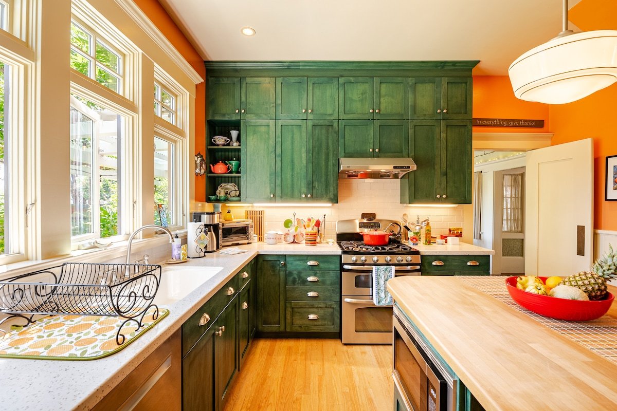 Pristine Craftsman home near Lake Merritt gallery image 4