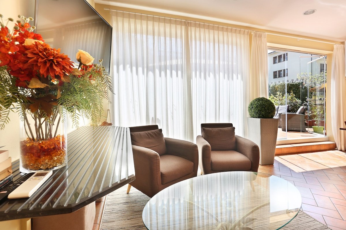 La Terrazza big apartment near Davide Michelangelo gallery image 3