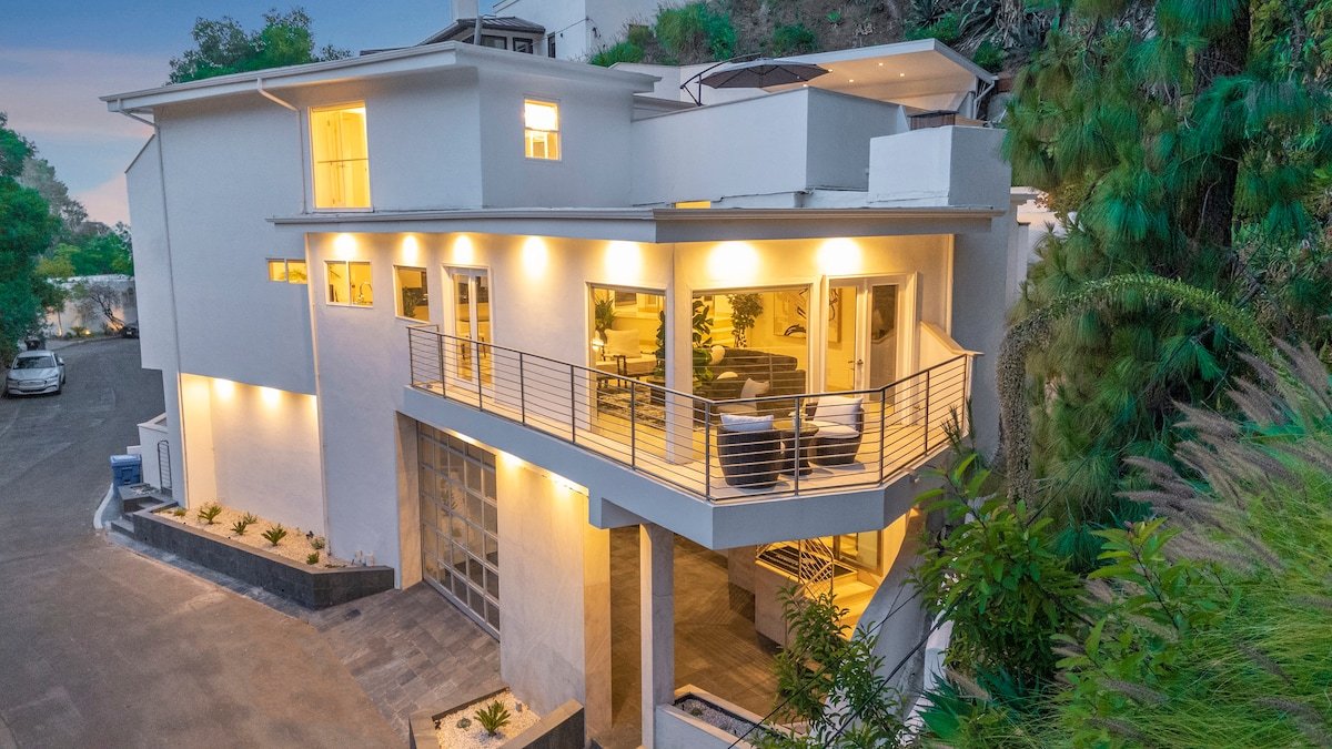 Belden Hills Villa – Rooftop Spa, Location, Views gallery image 2