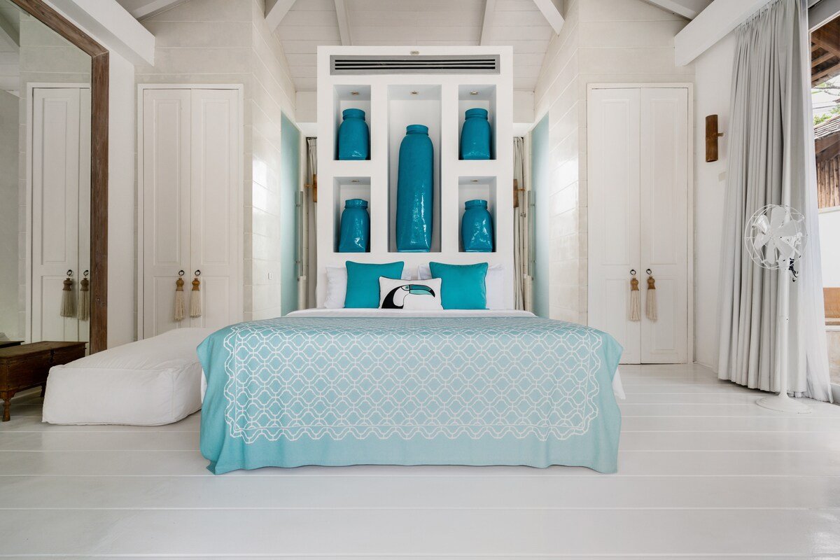 Mia Beachfront, gym, cinema, kids club, team, chef gallery image 5