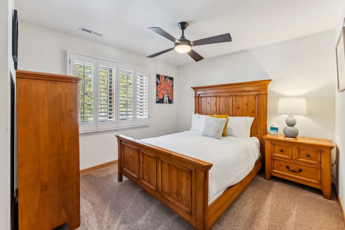 Apres Ski Haven: Pet Friendly with Private Hot tub gallery image 5